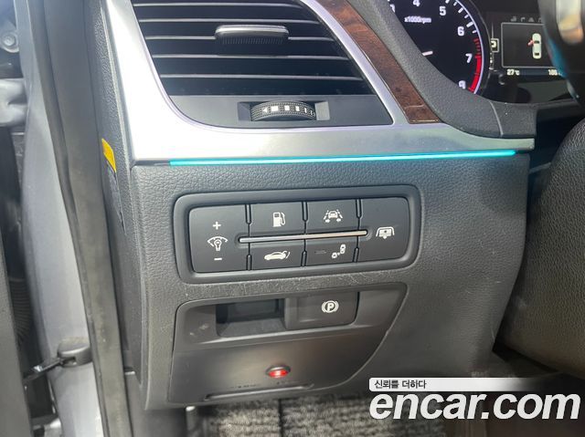 Hyundai Genesis 2014 — photo 14