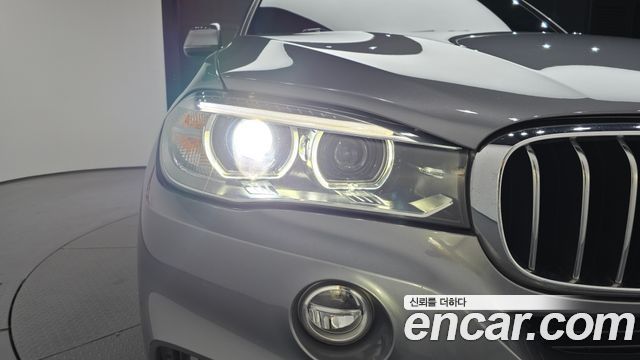 BMW X5 2017 — photo 8