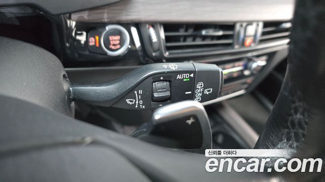 BMW X5 2017 — photo 30