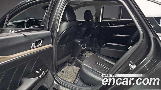 Kia K5 2021 — photo 17