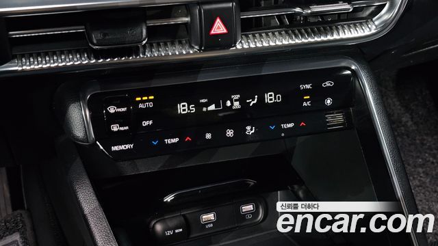Kia K5 2021 — photo 28