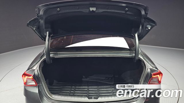 Kia K5 2021 — photo 35