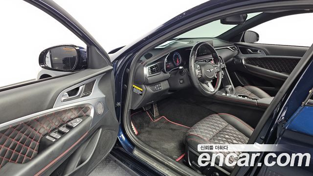 Genesis G70 2019 — photo 17