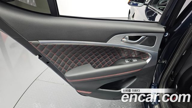 Genesis G70 2019 — photo 15