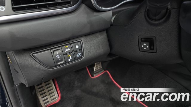 Genesis G70 2019 — photo 27