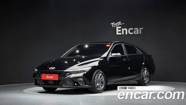 Hyundai AVANTE 2024 — photo 1