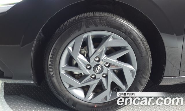 Hyundai AVANTE 2024 — photo 5