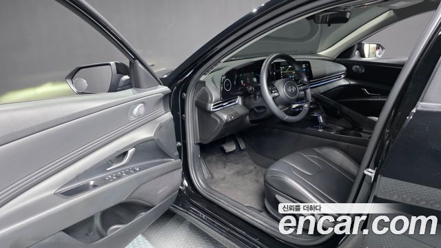 Hyundai AVANTE 2024 — photo 13