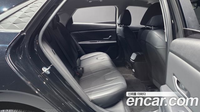 Hyundai AVANTE 2024 — photo 18