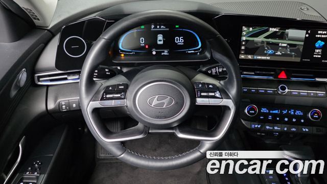 Hyundai AVANTE 2024 — photo 19