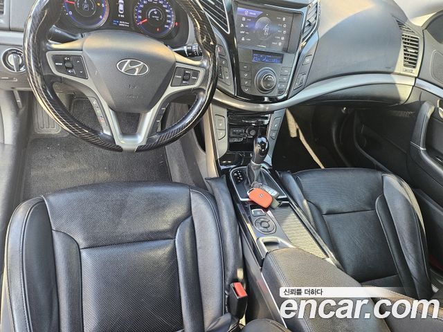 Hyundai i40 2012 — photo 8