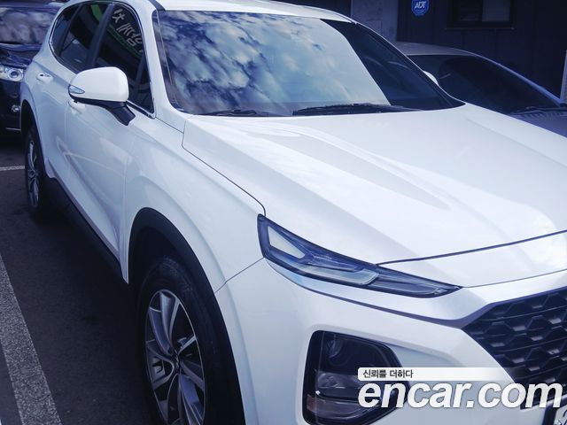 Hyundai Santafe 2019 — photo 1