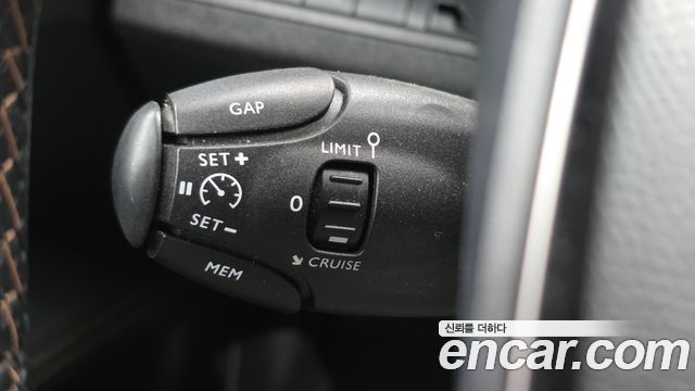 Peugeot 3008 2019 — photo 18