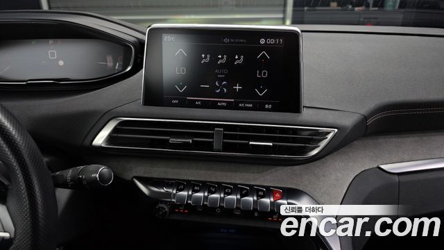 Peugeot 3008 2019 — photo 19