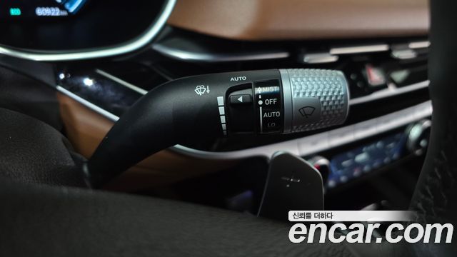 Genesis G80 2022 — photo 18