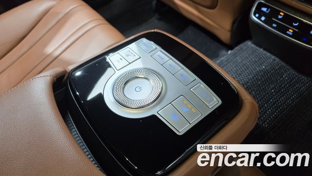 Genesis G80 2022 — photo 19