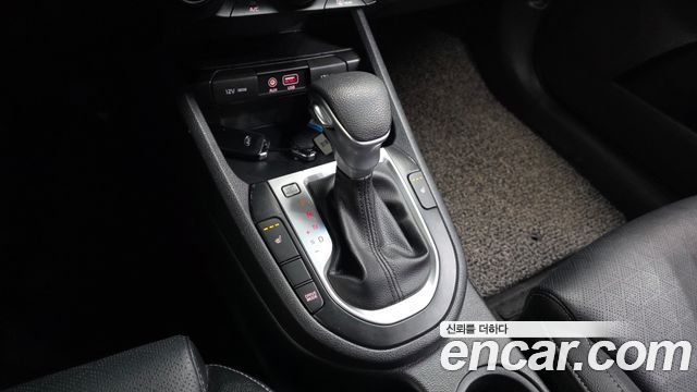 Kia K3 2019 — photo 12