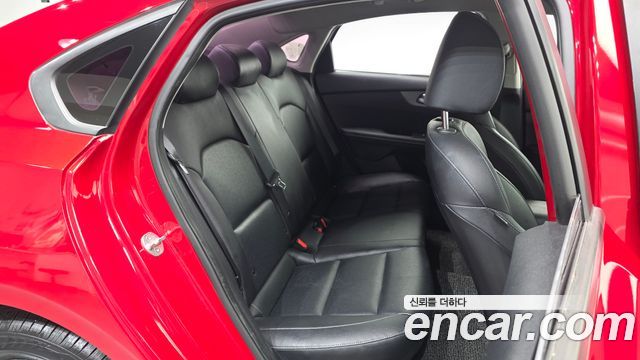 Kia K3 2019 — photo 17