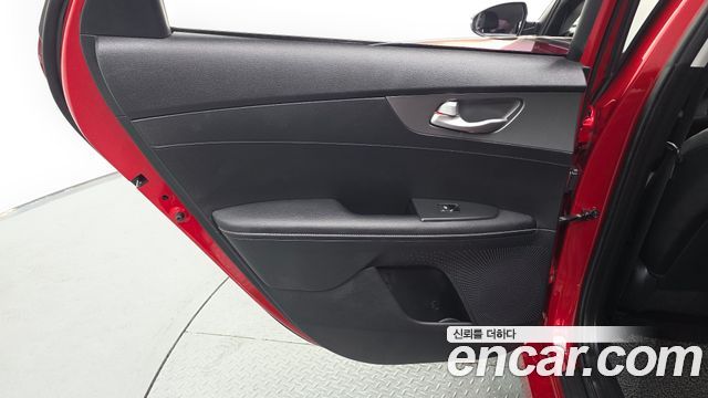 Kia K3 2019 — photo 15