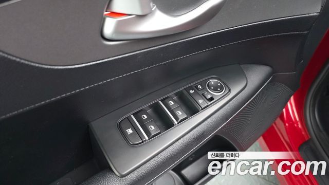 Kia K3 2019 — photo 29