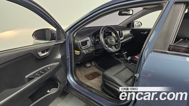 Kia Stonic 2019 — photo 16
