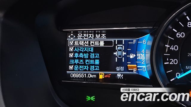 Ford Explorer 2018 — photo 25