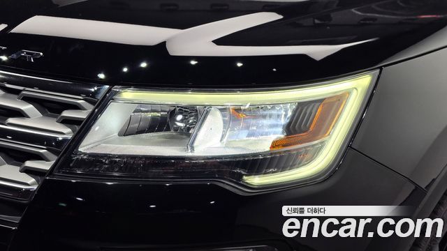 Ford Explorer 2018 — photo 8
