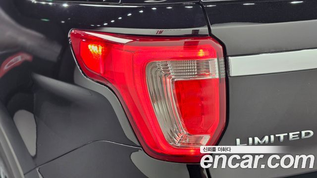 Ford Explorer 2018 — photo 9