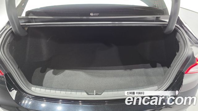 Kia K5 2023 — photo 24