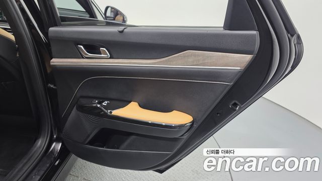 Kia K5 2023 — photo 15