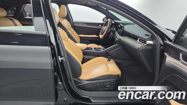 Kia K5 2023 — photo 16