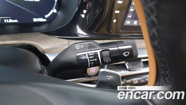 Kia K5 2023 — photo 28