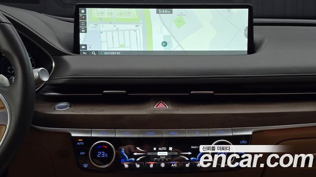 Genesis G80 2022 — photo 19