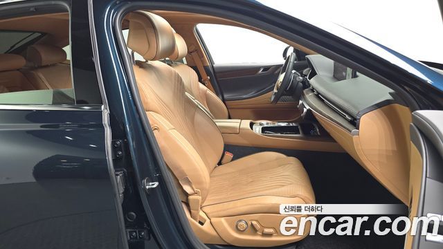 Genesis G80 2022 — photo 16