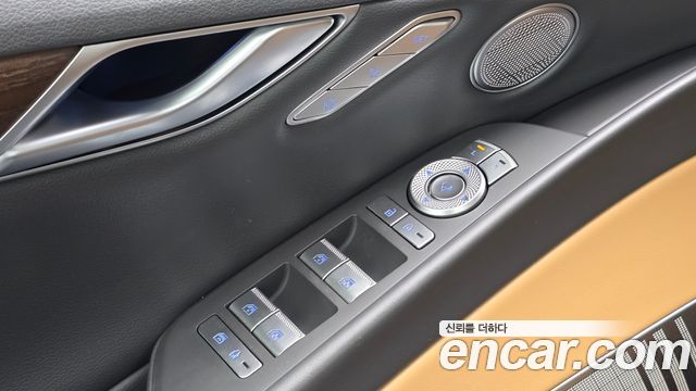 Genesis G80 2022 — photo 40