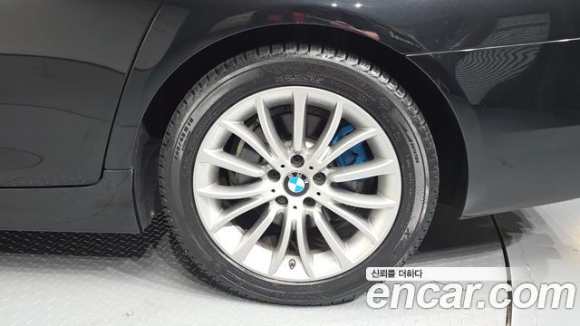 BMW 5-Series 2015 — photo 7
