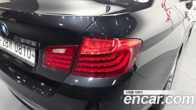 BMW 5-Series 2015 — photo 9