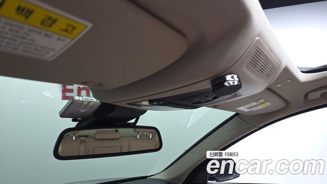 BMW 5-Series 2015 — photo 27