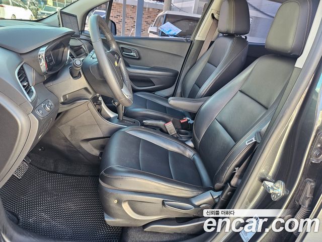 Chevrolet Korea Trax 2018 — photo 14