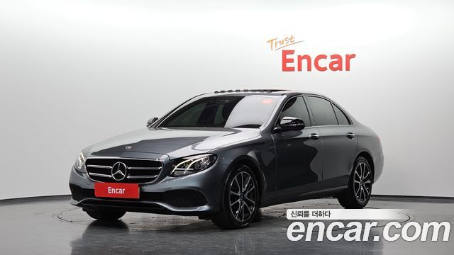 Mercedes-Benz E-Class 2020 — photo 1