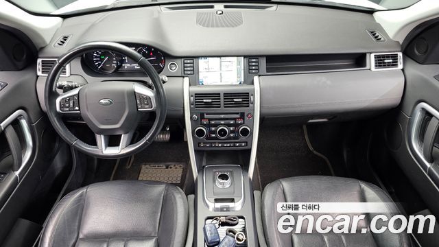 Land Rover Discovery Sport 2016 — photo 7