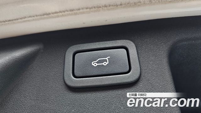 Land Rover Discovery Sport 2016 — photo 20