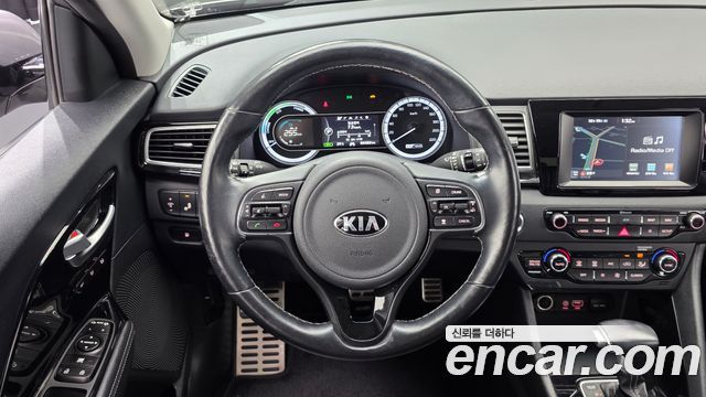 Kia Niro 2018 — photo 19