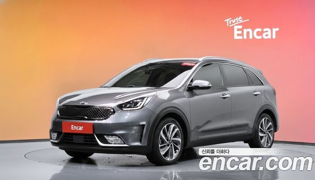Kia Niro 2018 — photo 1