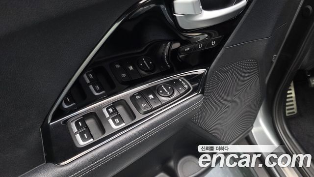 Kia Niro 2018 — photo 31