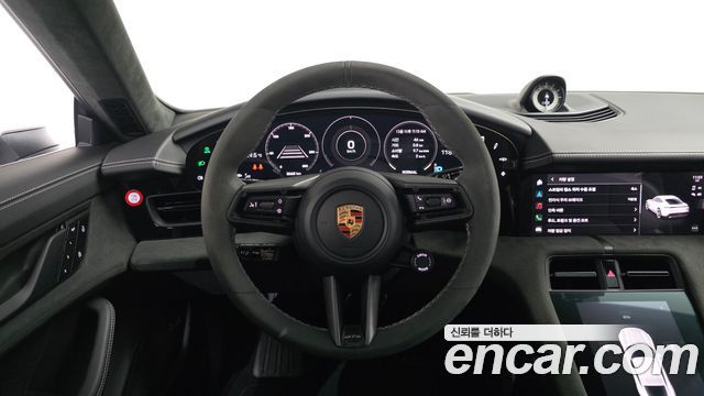 Porsche Taycan 2023 — photo 19