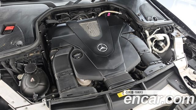 Mercedes-Benz E-Class 2020 — photo 6