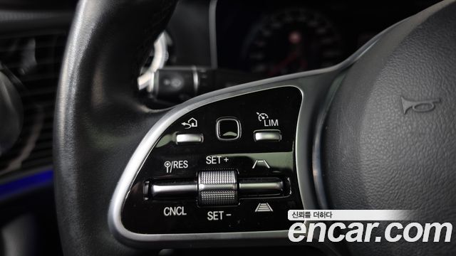 Mercedes-Benz E-Class 2020 — photo 23