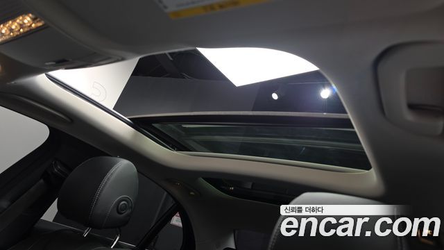 Mercedes-Benz E-Class 2020 — photo 24