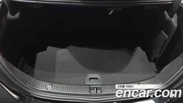 Mercedes-Benz E-Class 2020 — photo 26